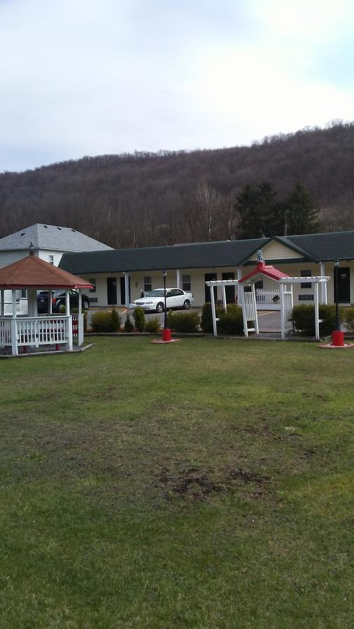 Clarysville Motel Frostburg Exteriér fotografie